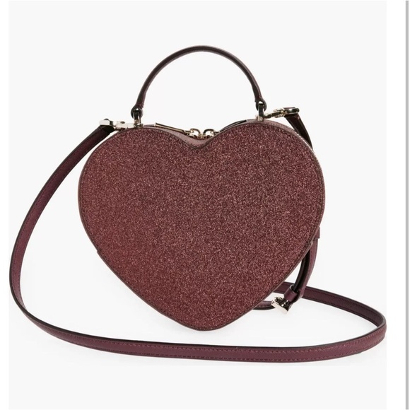 𝐊𝐀𝐓𝐄 𝐒𝐏𝐀𝐃𝐄 - 𝐆𝐈𝐕𝐄𝐀𝐖𝐀𝐘 𝐁𝐀𝐆 𝐒𝐓𝐀𝐑𝐓𝐈𝐍𝐆 𝟒/𝟐𝟖- 𝐋𝐎𝐕𝐄 𝐒𝐇𝐀𝐂𝐊 𝐆𝐋𝐈𝐓𝐓𝐄𝐑 𝐇𝐄𝐀𝐑𝐓 𝐂𝐑𝐎𝐒𝐒𝐁𝐎𝐃𝐘 𝐁𝐀𝐆 - Picture 3 of 6